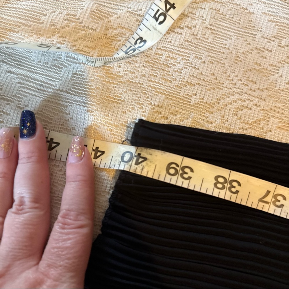 Good American plisé midi slip dress - Picture 7 of 9